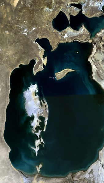 File:Aral sea 1989 250m.jpg