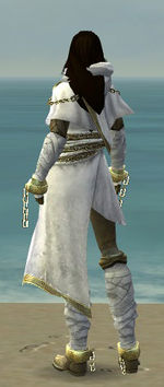 Augur of Kormir costume f white back.jpg
